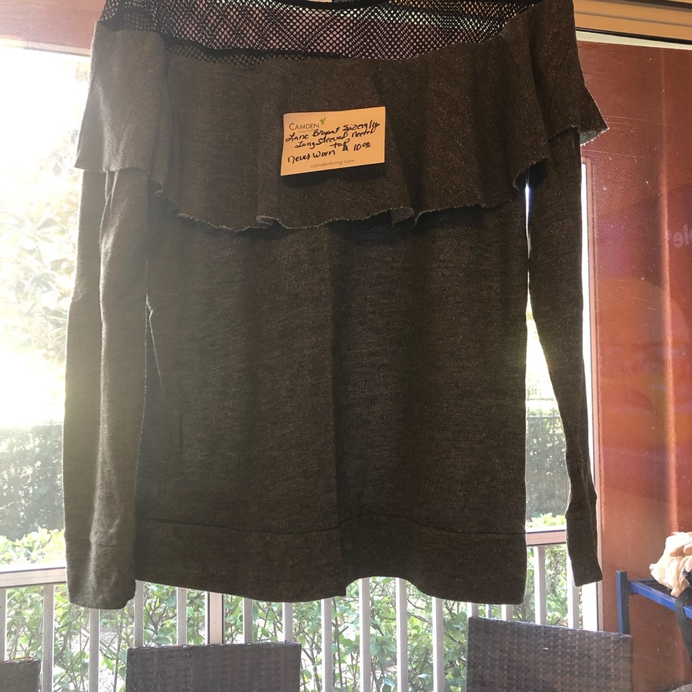 Long sleeved netted size 14 top